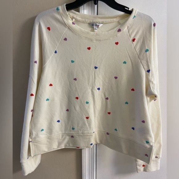 Wildfox Tops - Wildfox Cream Top with Red Heart Accent Medium